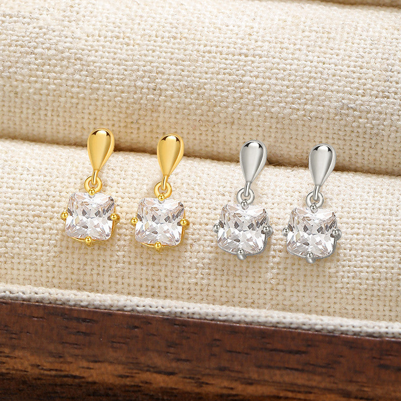 S925 Silver Simple Elegant Drop-shaped Square Diamond Stud Earrings