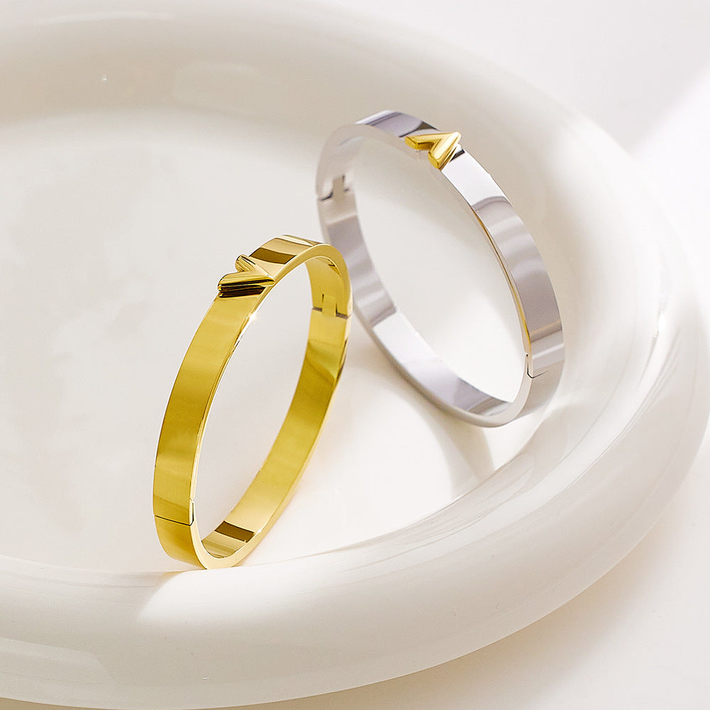 V-shaped Wide Couple Bracelet Female Gold Buckle